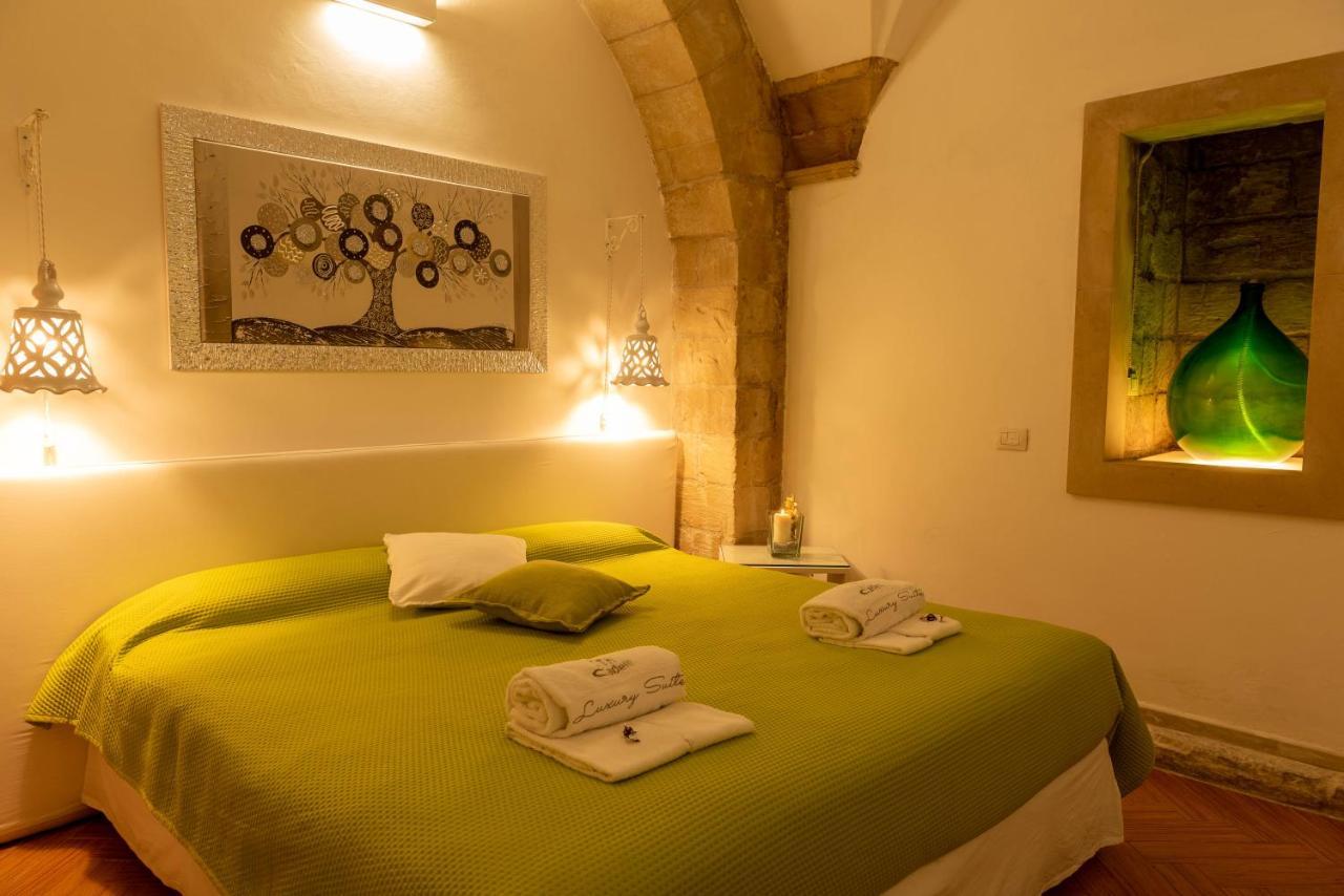 Cadelli Luxury Suite & Apartments Lecce Exterior foto